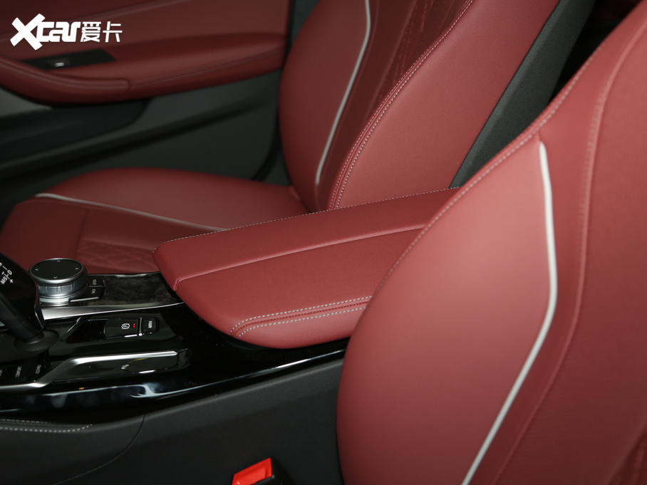 2021��R5ϵ 525Li M�\�����b