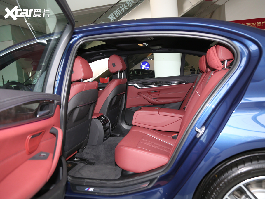 2021��R5ϵ 525Li M�\�����b