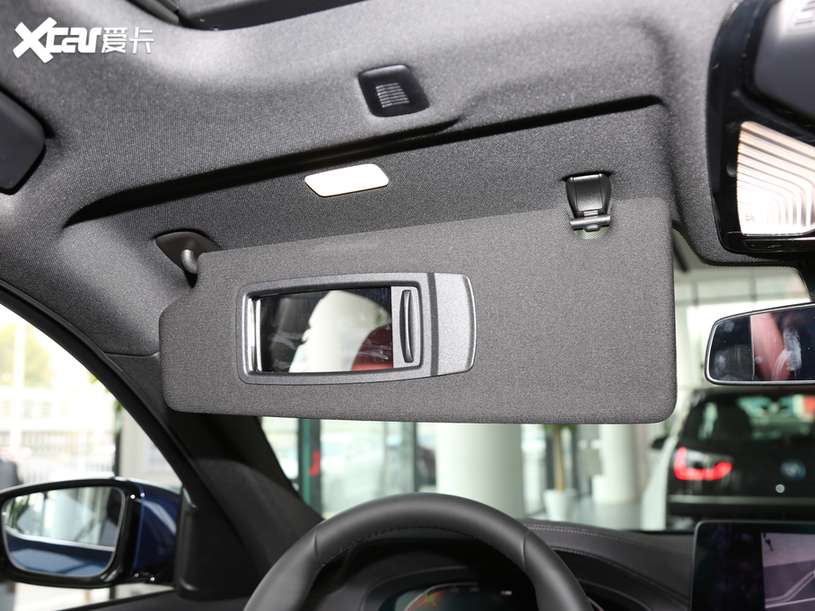 2021��R5ϵ 525Li M�\�����b