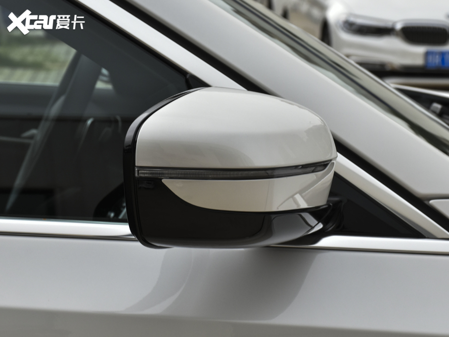 2021R5ϵ 530Li I M\b