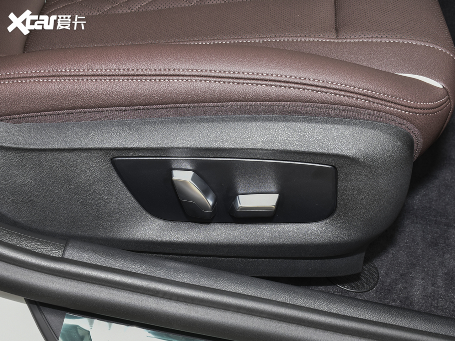 2021R5ϵ 530Li I M\b