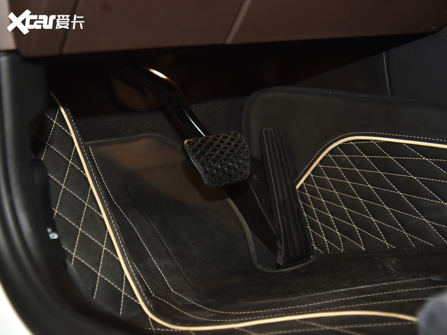 2021��R5ϵ 530Li �I���� ���A���b