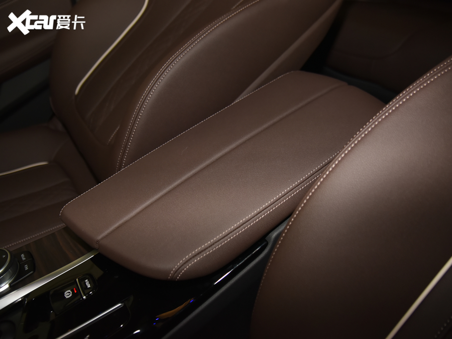 2021��R5ϵ 530Li �I���� ���A���b