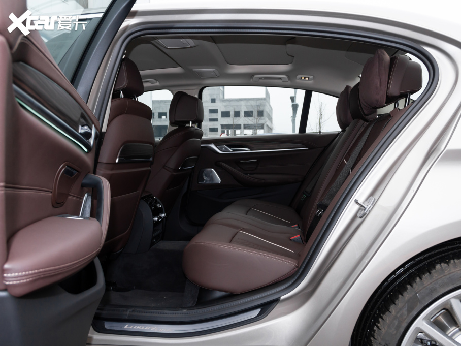 2021R5ϵ 530Li  Ab