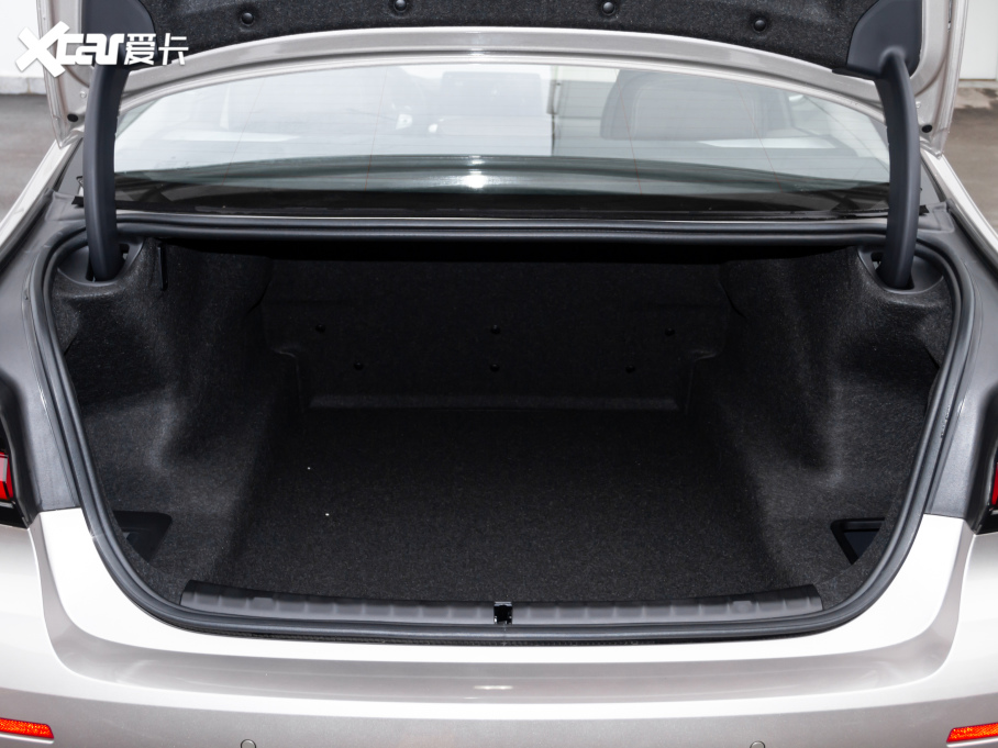 2021��R5ϵ 530Li ������ ���A���b