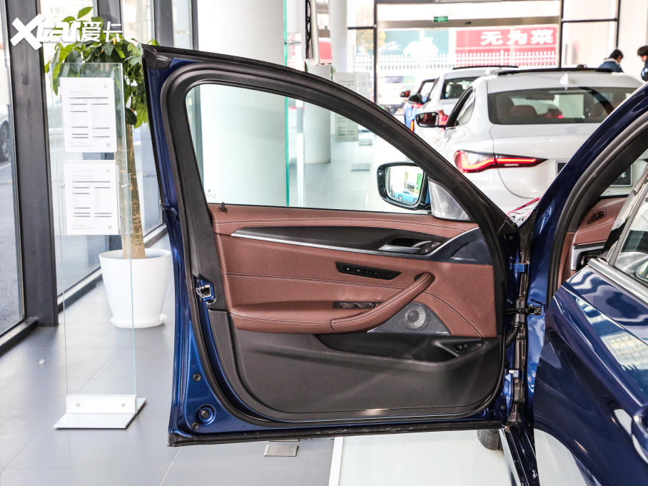 2021R5ϵ 530Li  M\b