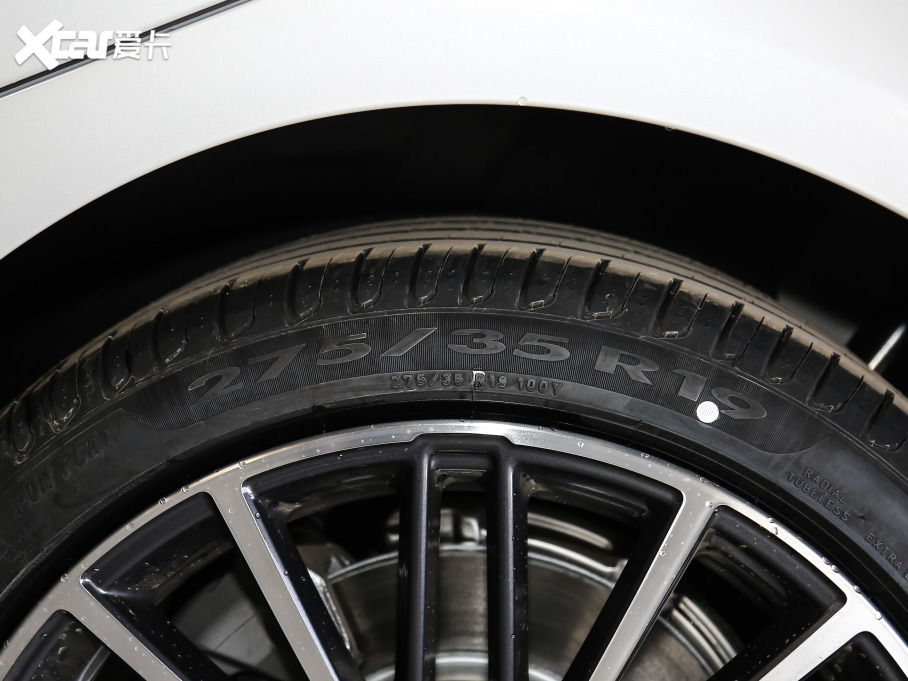 2021��R5ϵ 530Li xDrive M�\(y��n)��(d��ng)���b