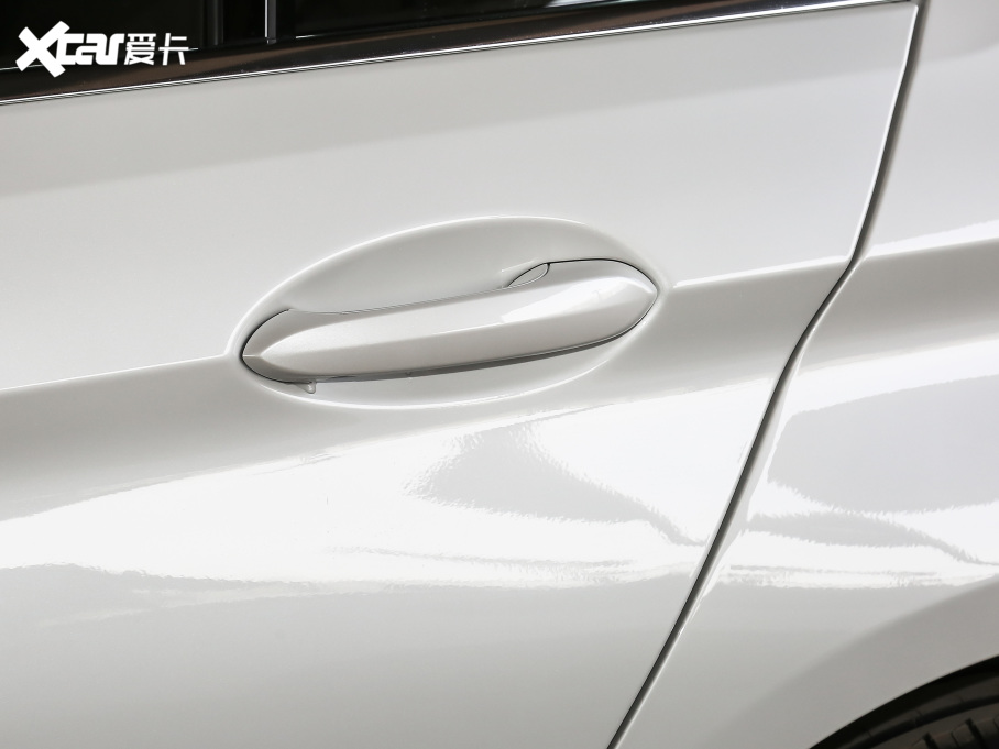 2021��R5ϵ 530Li xDrive M�\�����b