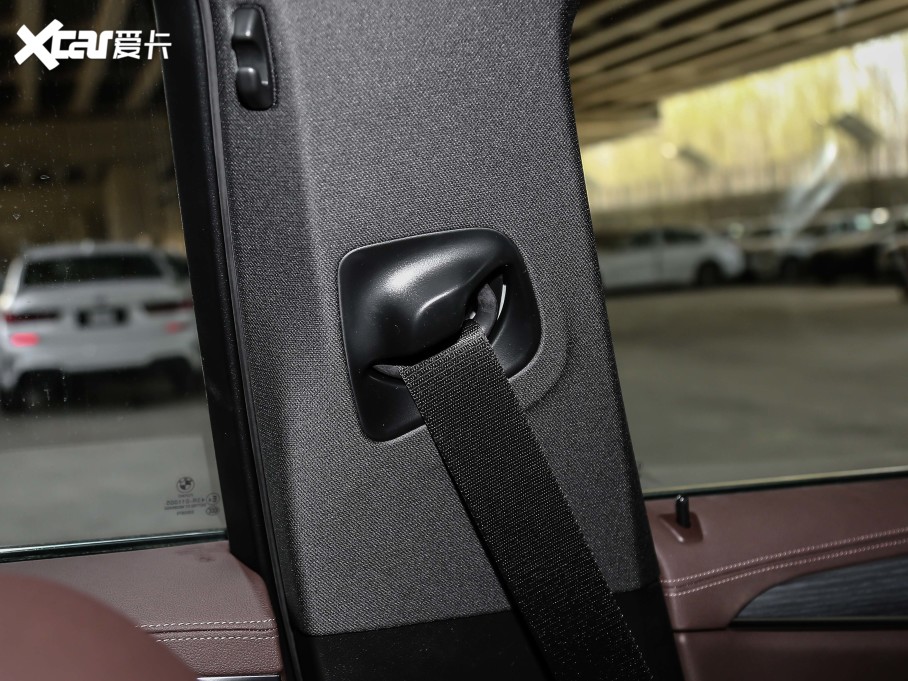 2021��R5ϵ 530Li xDrive M�\�����b