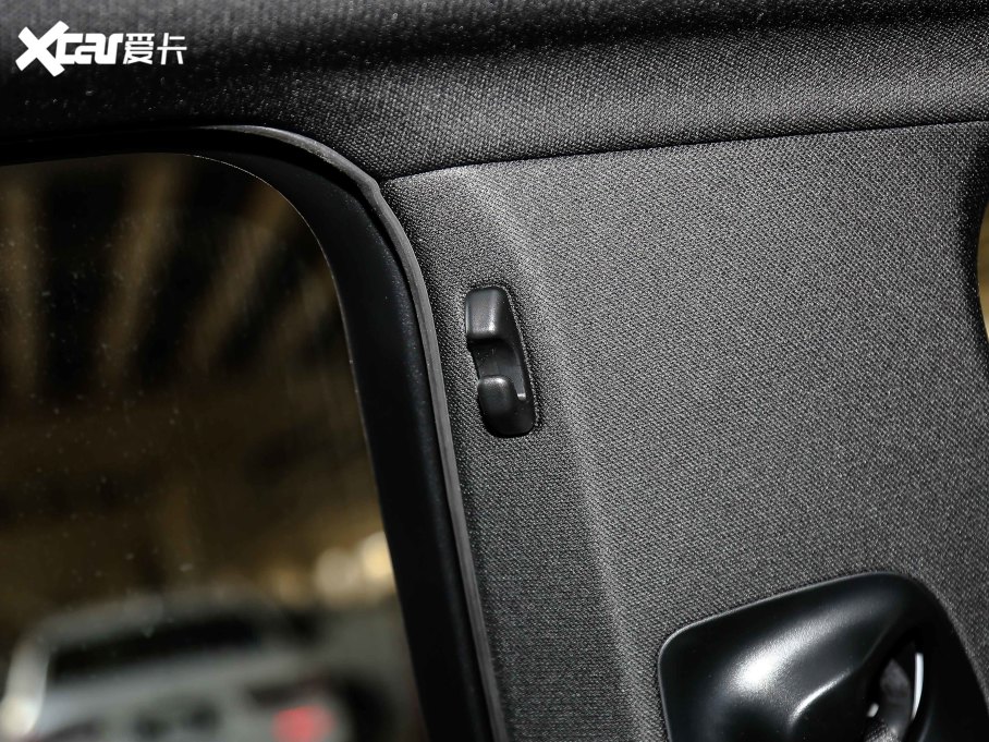 2021��R5ϵ 530Li xDrive M�\�����b