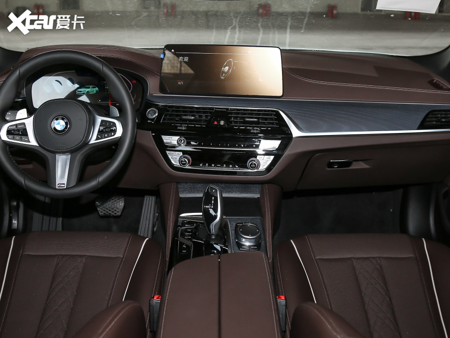 2021��R5ϵ 530Li xDrive M�\�����b