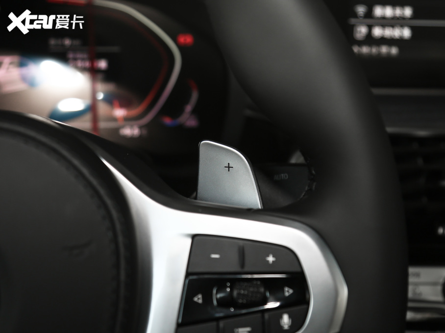 2021��R5ϵ 530Li xDrive M�\�����b