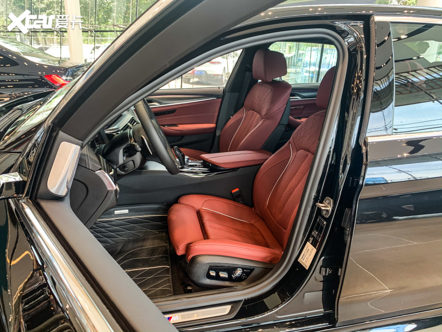 2021��R5ϵ �Ŀ� 530Li ������ M�\�����b