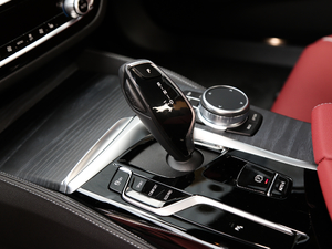 2021530Li I(lng) M\(yn)b QU