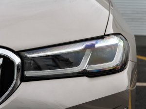 2021款530Li 行政型 豪华套装 大灯