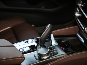 2021530Li  M\b п؅^