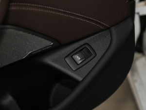 2021530Li xDrive Ab g