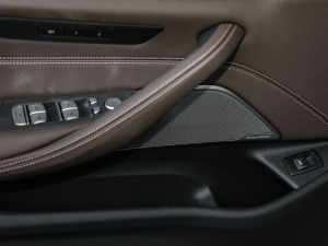 2021530Li xDrive Ab g