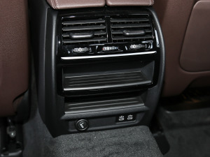 2021530Li xDrive Ab g