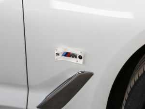 2021530Li xDrive M\b ^