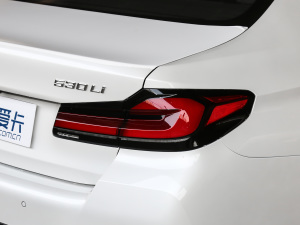 2021530Li xDrive M\b ^