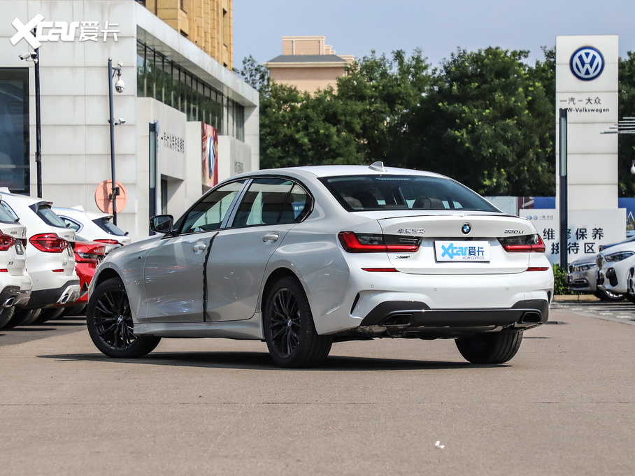 2021R3ϵ 330Li xDrive M\ҹb