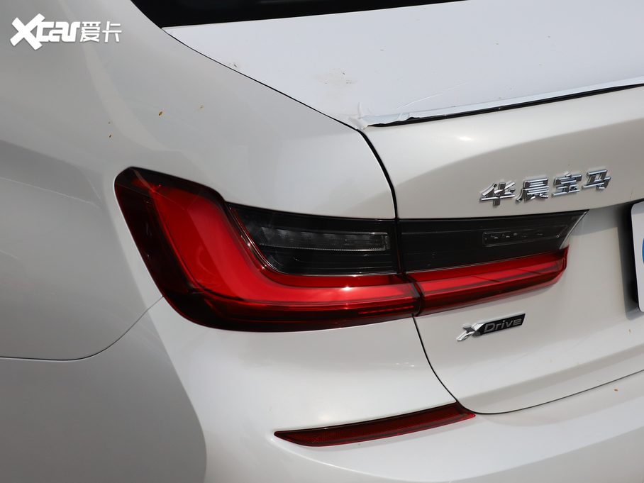 2021R3ϵ 330Li xDrive M\ҹb