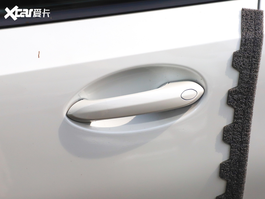 2021R3ϵ 330Li xDrive M\ҹb