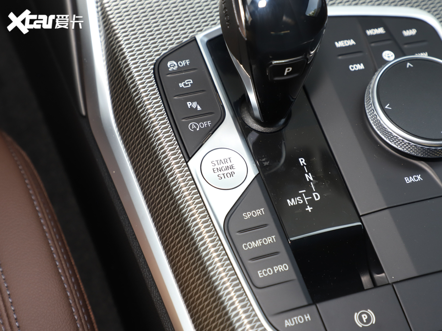 2021R3ϵ 330Li xDrive M\ҹb