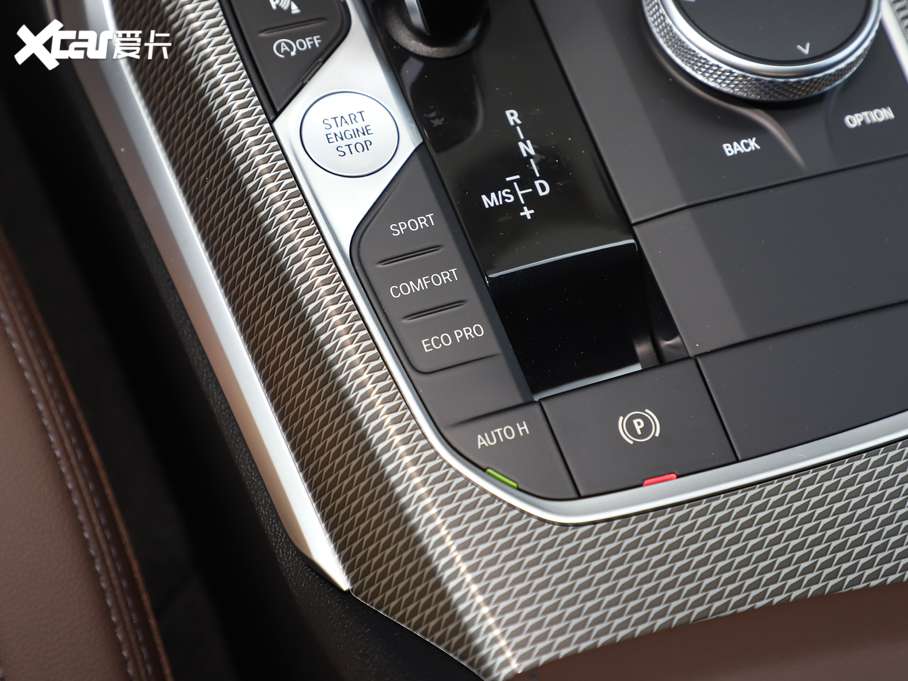 2021R3ϵ 330Li xDrive M\ҹb