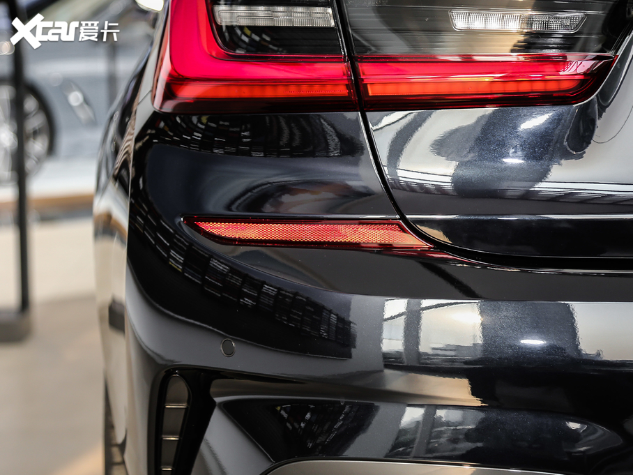 2021R3ϵ 325Li M\b