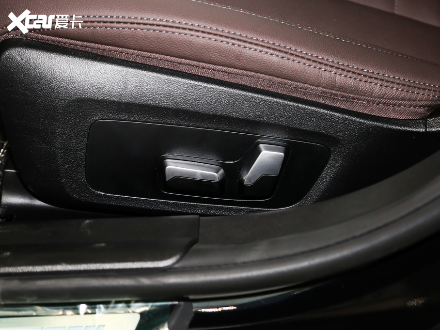 2021R3ϵ 325Li M\(yn)(dng)b