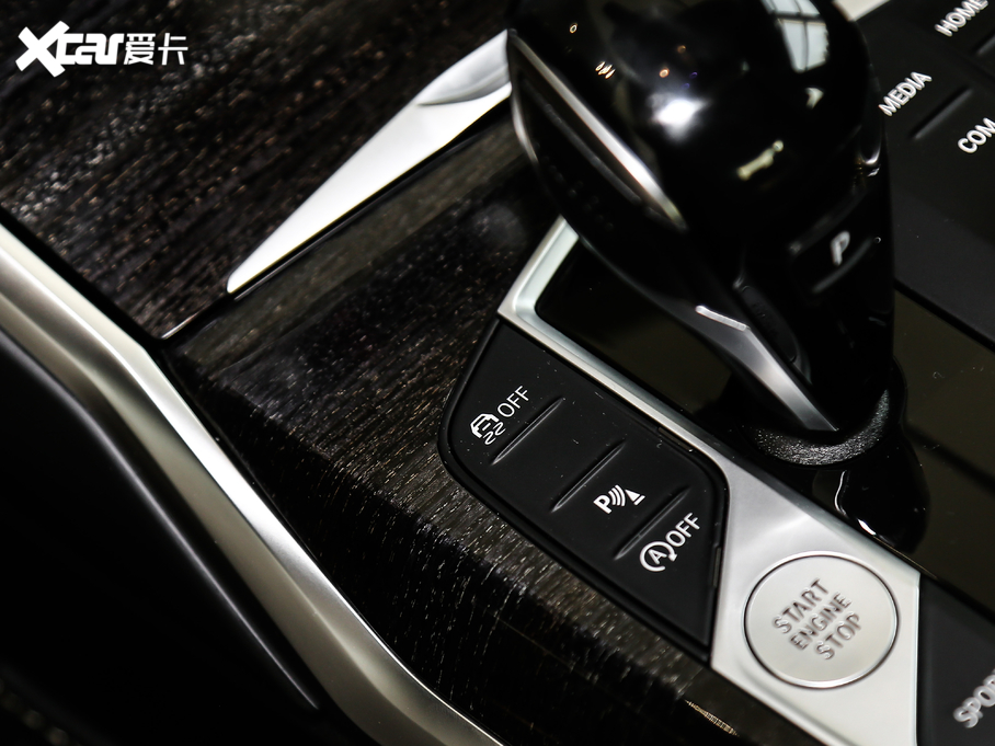 2021R3ϵ 325Li M\(yn)(dng)b