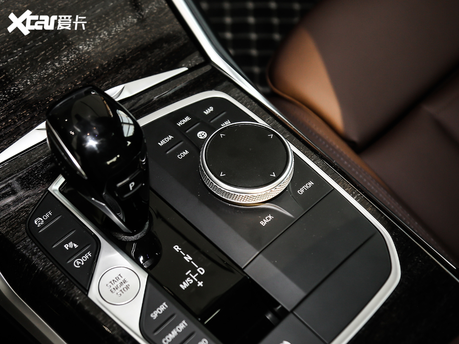 2021R3ϵ 325Li M\(yn)(dng)b