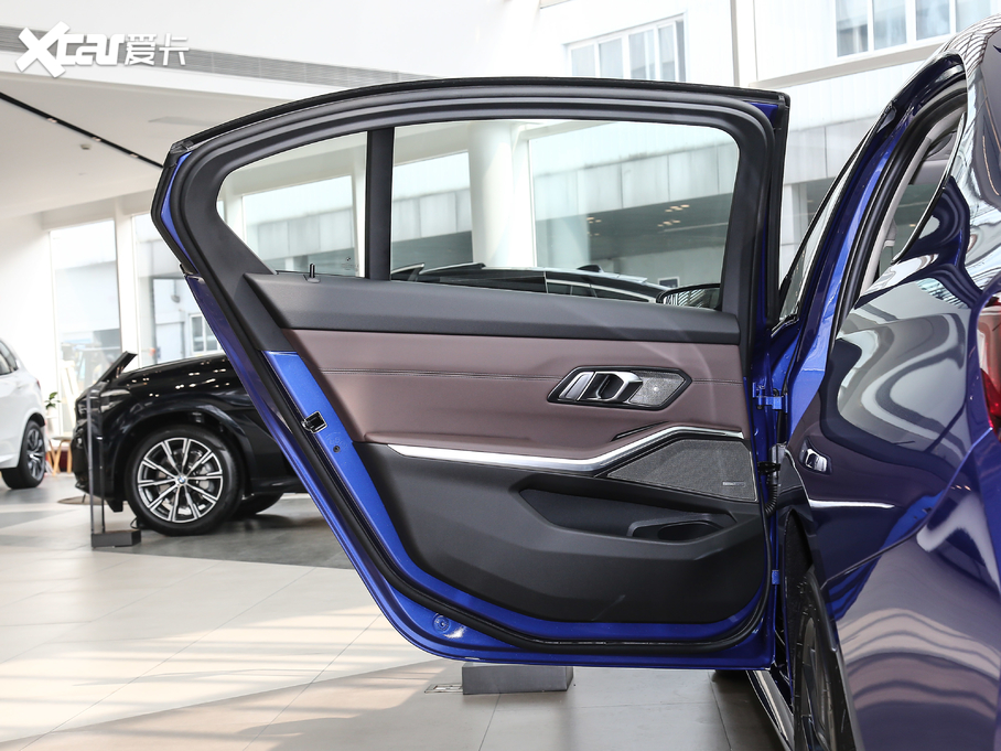 2021R3ϵ 325Li M\ҹb