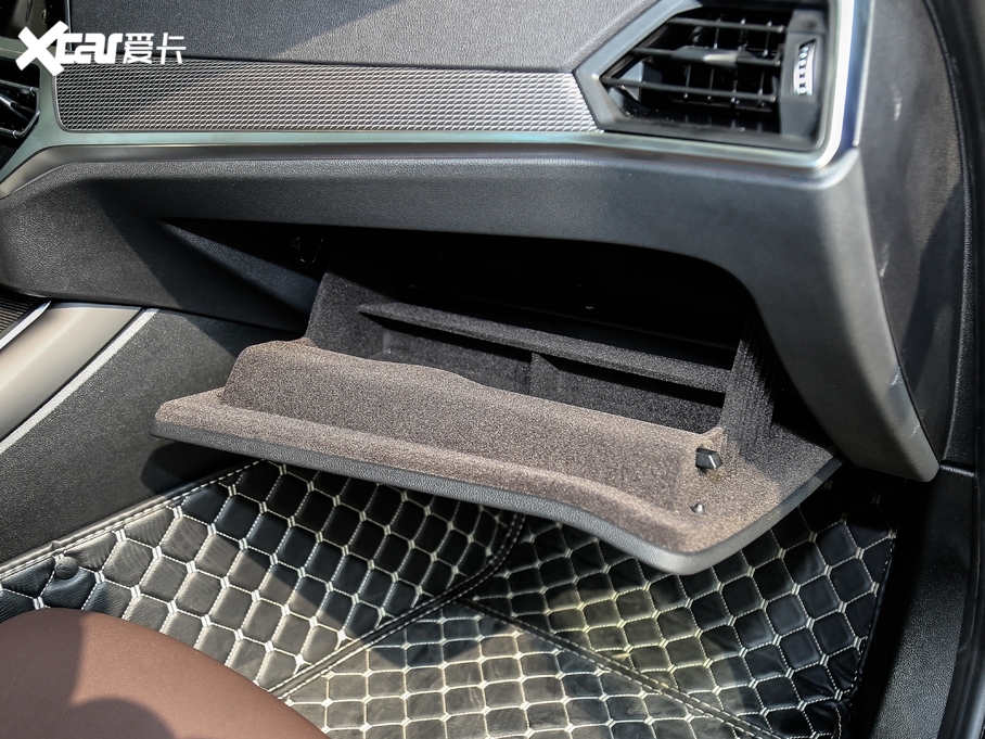 2021R3ϵ 325Li M\ҹb