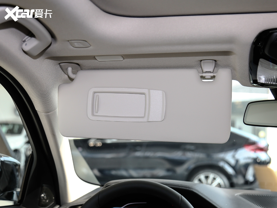 2021R3ϵ 325Li M\ҹb