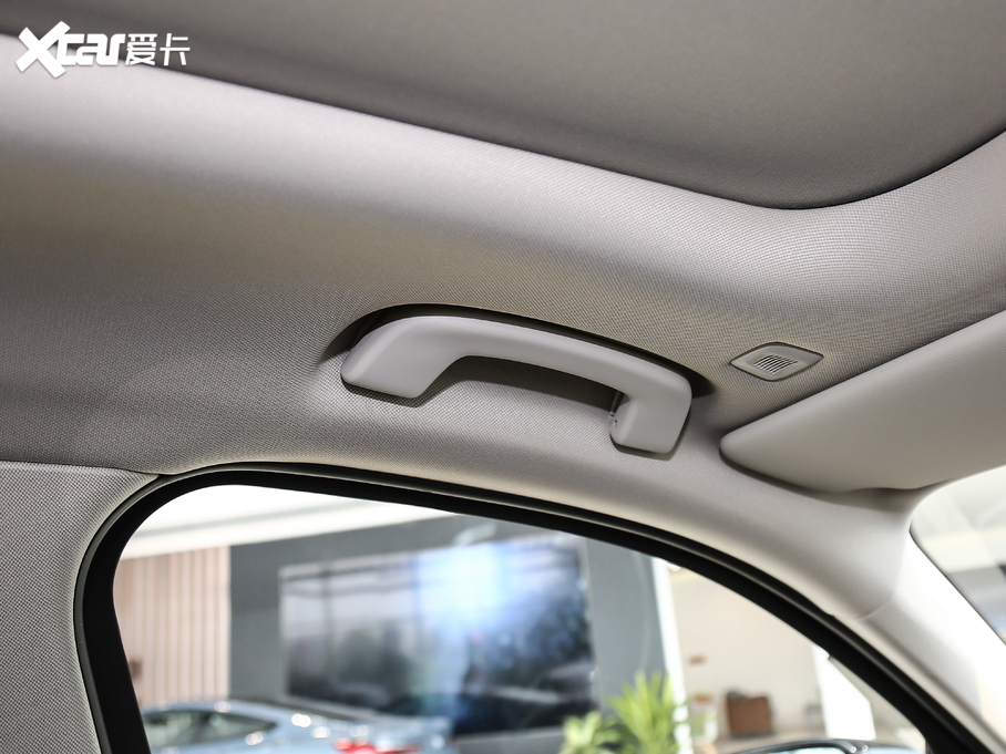 2021R3ϵ 325Li M\ҹb