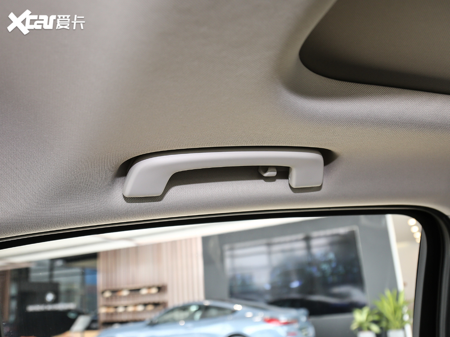 2021R3ϵ 325Li M\ҹb