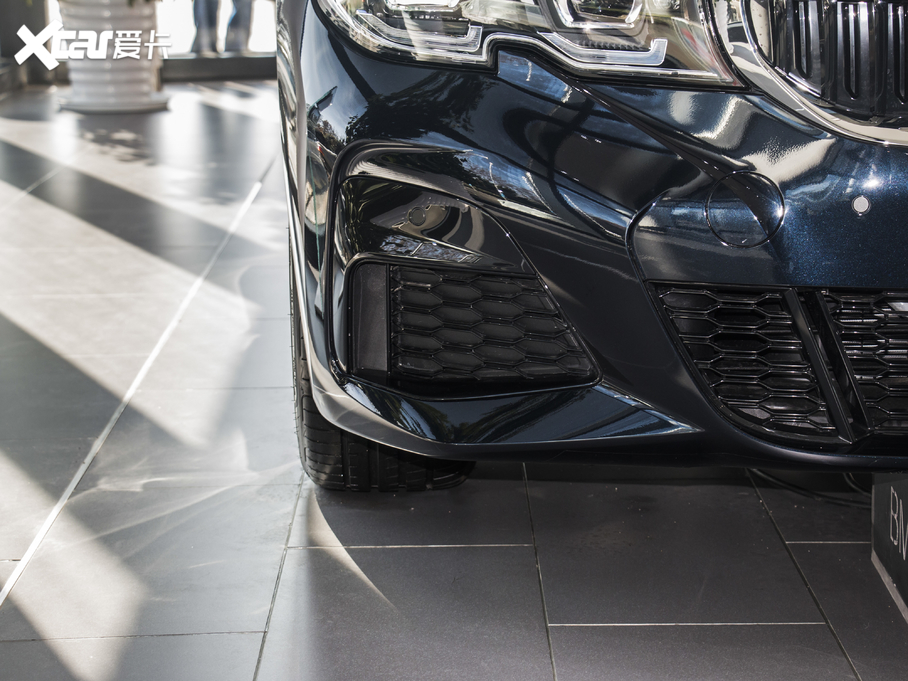 2021R3ϵ 320Li M\(yn)(dng)b