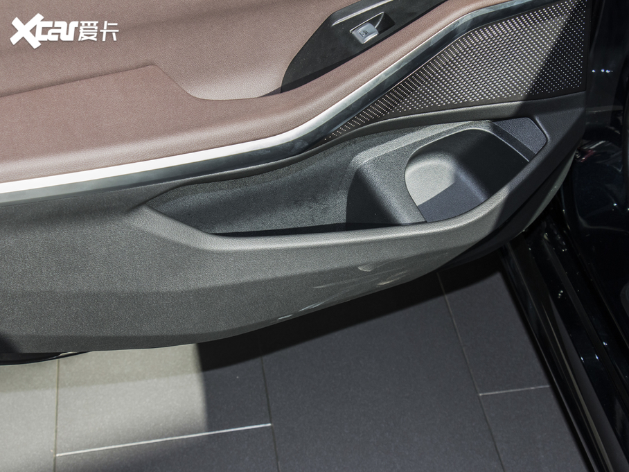 2021R3ϵ 320Li M\b