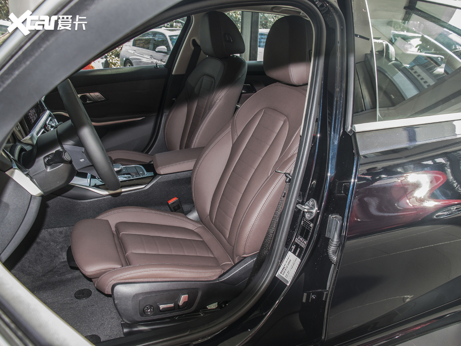 2021R3ϵ 320Li M\(yn)(dng)b