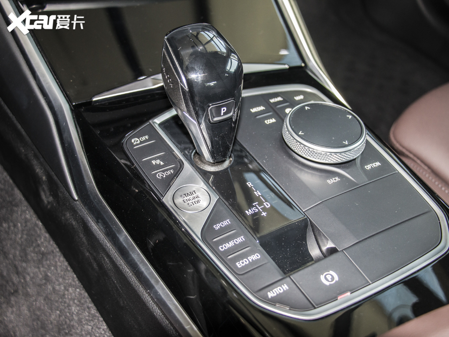 2021R3ϵ 320Li M\(yn)(dng)b