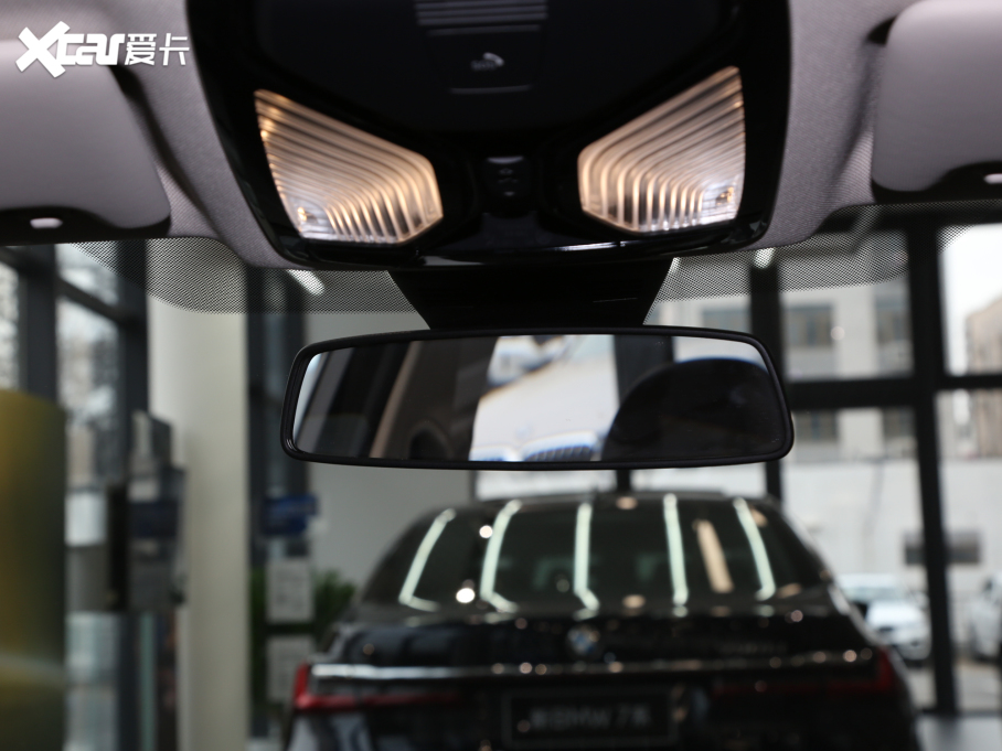 2021R3ϵ 325Li M\b