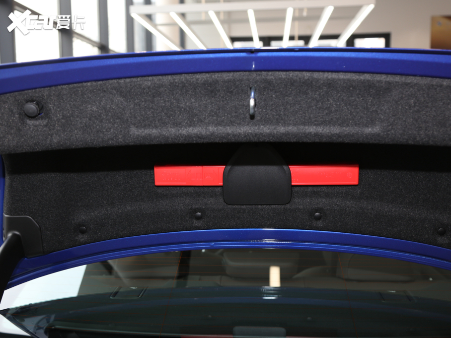 2021R3ϵ 325Li M\b