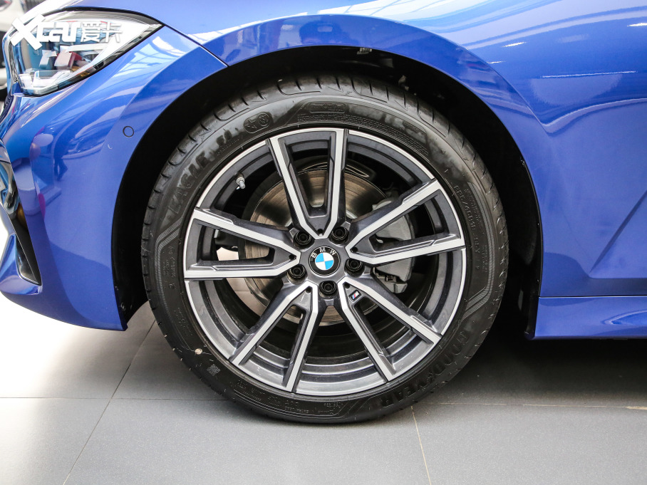 2021R3ϵ 325Li M\(yn)(dng)b