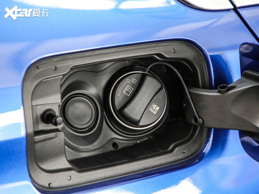 2021R3ϵ 325Li M\(yn)(dng)b