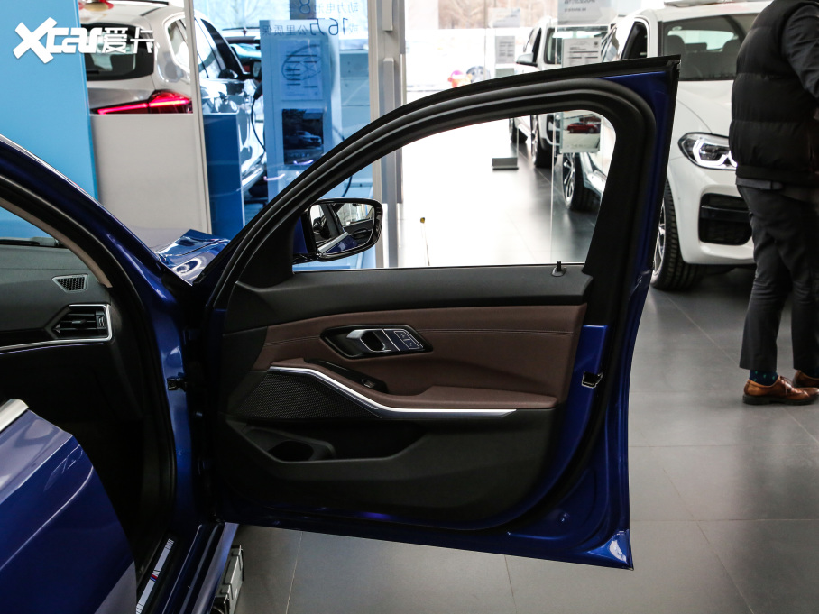 2021R3ϵ 325Li M\b