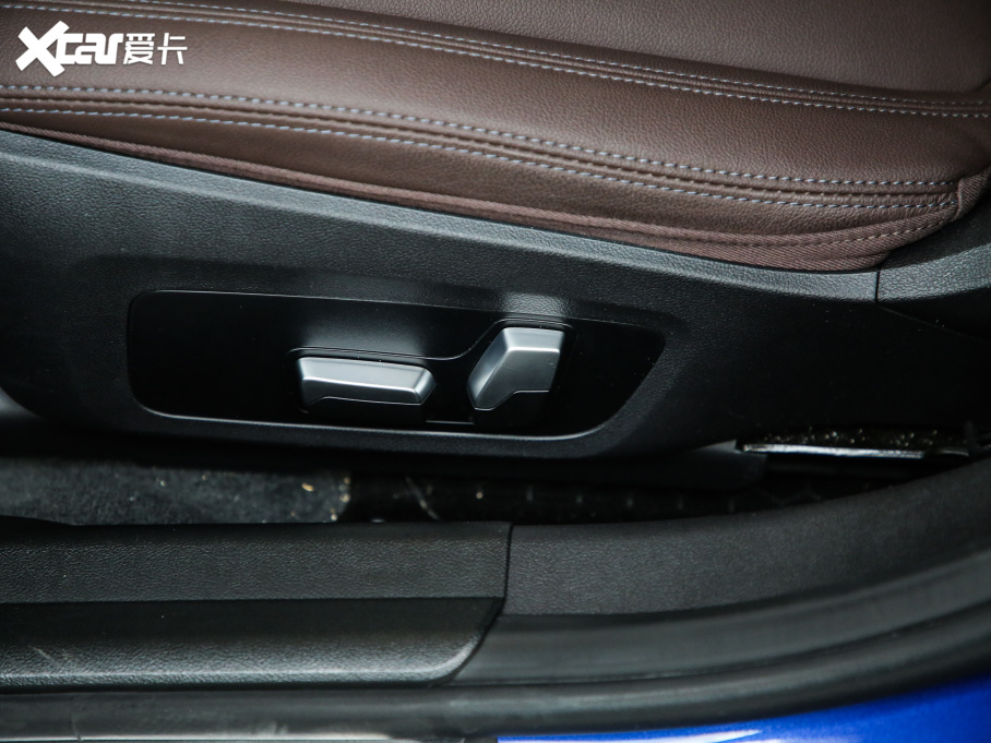 2021R3ϵ 325Li M\(yn)(dng)b