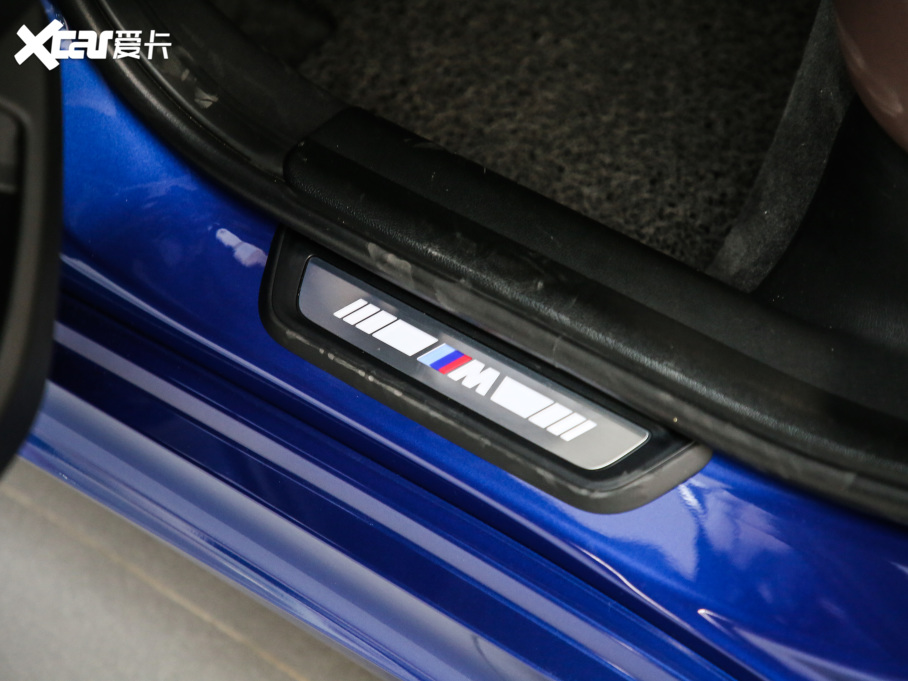 2021R3ϵ 325Li M\(yn)(dng)b